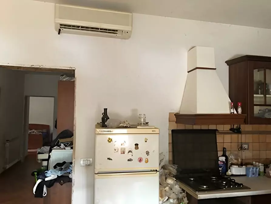 Immagine 1 di Appartamento in vendita  in Via Guglielmo Marconi 92 a Uri