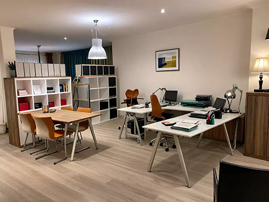 Immagine 1 di Ufficio in vendita  in Via Roma a Vedelago