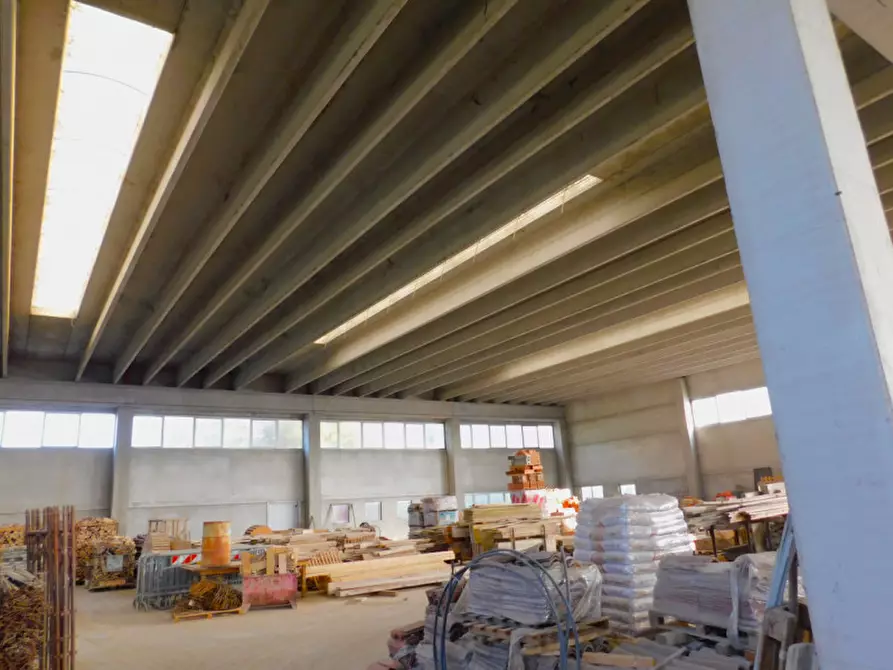 Immagine 5 di Capannone industriale in vendita  in Via Loredan a Rovolon