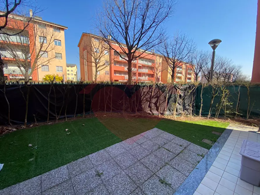 Immagine 11 di Appartamento in affitto  in via Mattei 73 a Gorgonzola