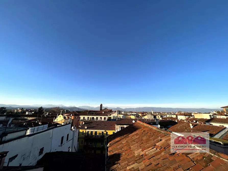 Immagine 21 di Appartamento in affitto  in Corso Palladio a Vicenza