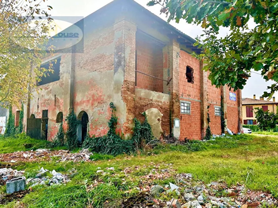 Immagine 23 di Rustico / casale in vendita  in Strada Zenzalino, 14 a Argenta