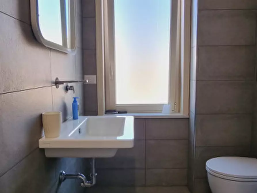 Immagine 13 di Appartamento in vendita  in VIA TRIESTE a Milazzo