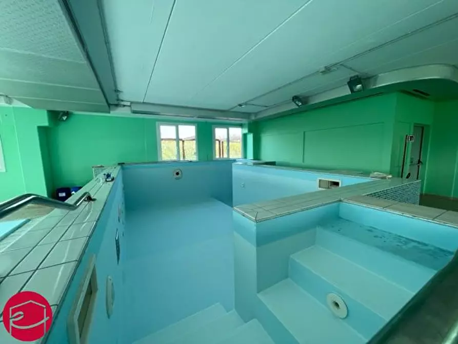 Immagine 6 di Attività commerciale in vendita  a Gatteo