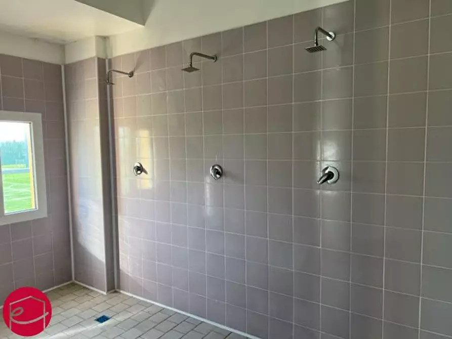 Immagine 12 di Attività commerciale in vendita  a Gatteo