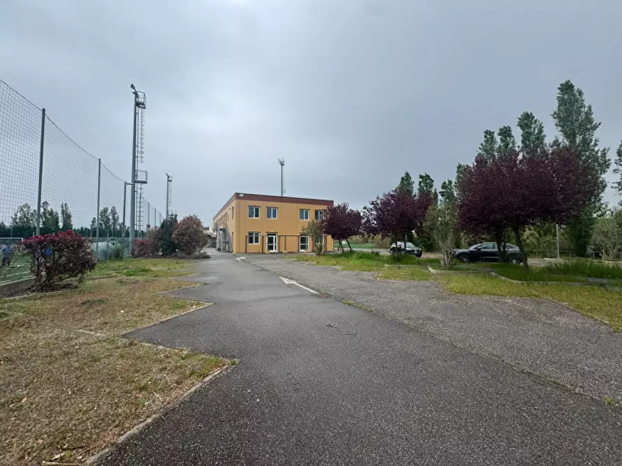 Immagine 17 di Attività commerciale in vendita  a Gatteo