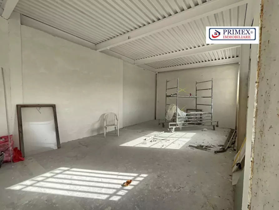 Immagine 3 di Capannone industriale in affitto  in VIA DI TRIGORIA a Roma