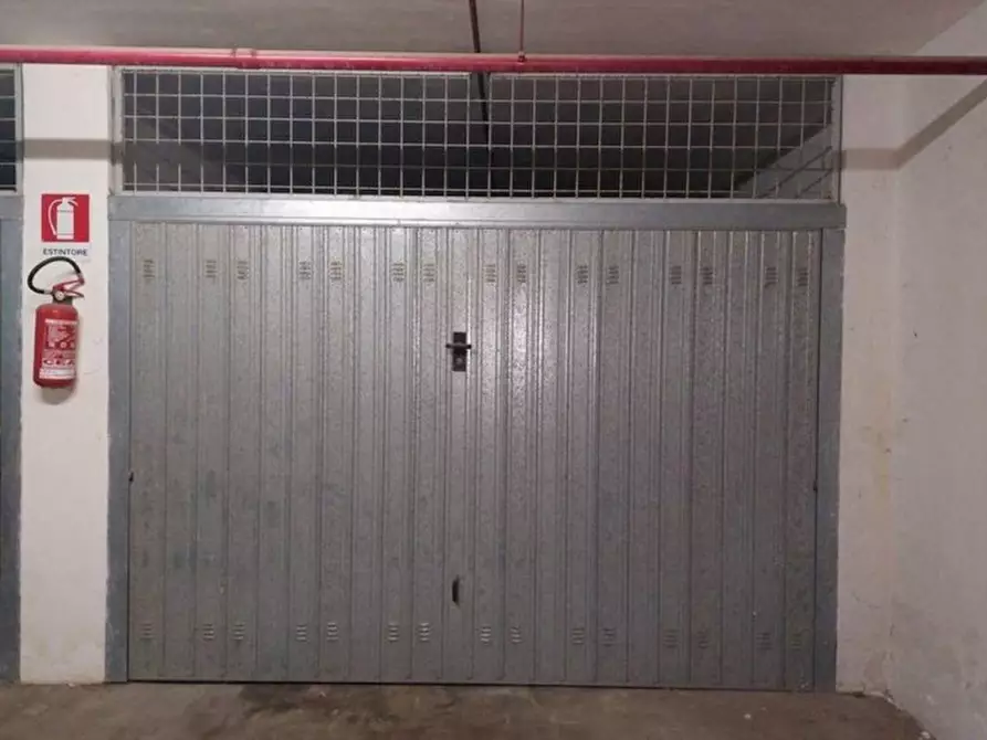 Immagine 1 di Garage in vendita  in Via Regabulto, N. snc a Enna