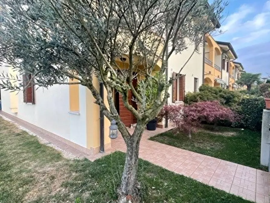 Immagine 1 di Villetta a schiera in vendita  a Cadoneghe