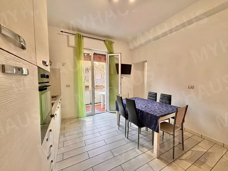 Immagine 2 di Appartamento in vendita  in Viale Giovanni Segantini, 38 a Cesenatico