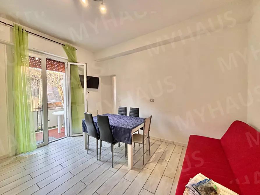 Immagine 8 di Appartamento in vendita  in Viale Giovanni Segantini, 38 a Cesenatico