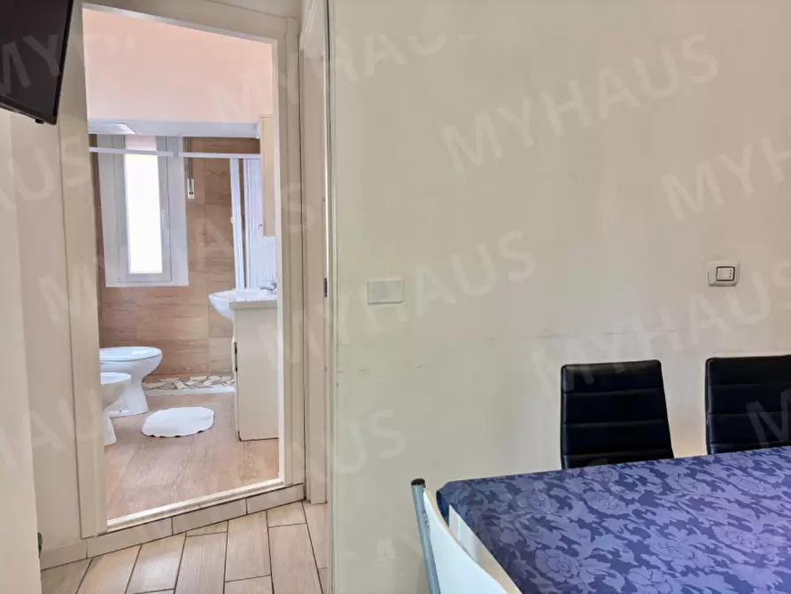 Immagine 11 di Appartamento in vendita  in Viale Giovanni Segantini, 38 a Cesenatico