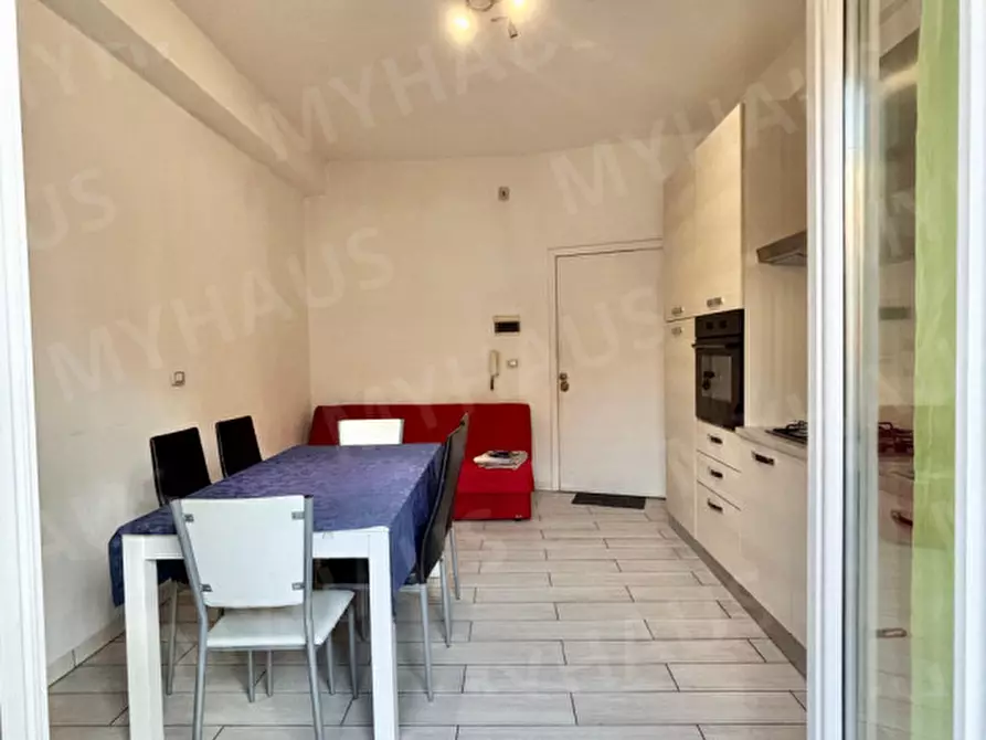 Immagine 36 di Appartamento in vendita  in Viale Giovanni Segantini, 38 a Cesenatico