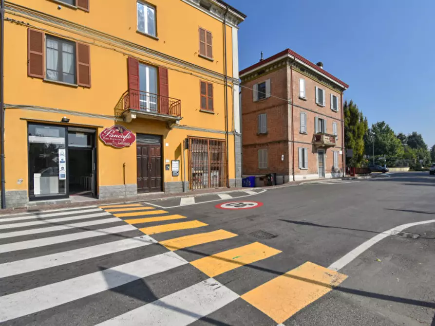 Immagine 3 di Attività commerciale in affitto  a Noceto