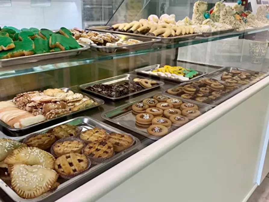 Immagine 22 di Attività commerciale in affitto  a Noceto