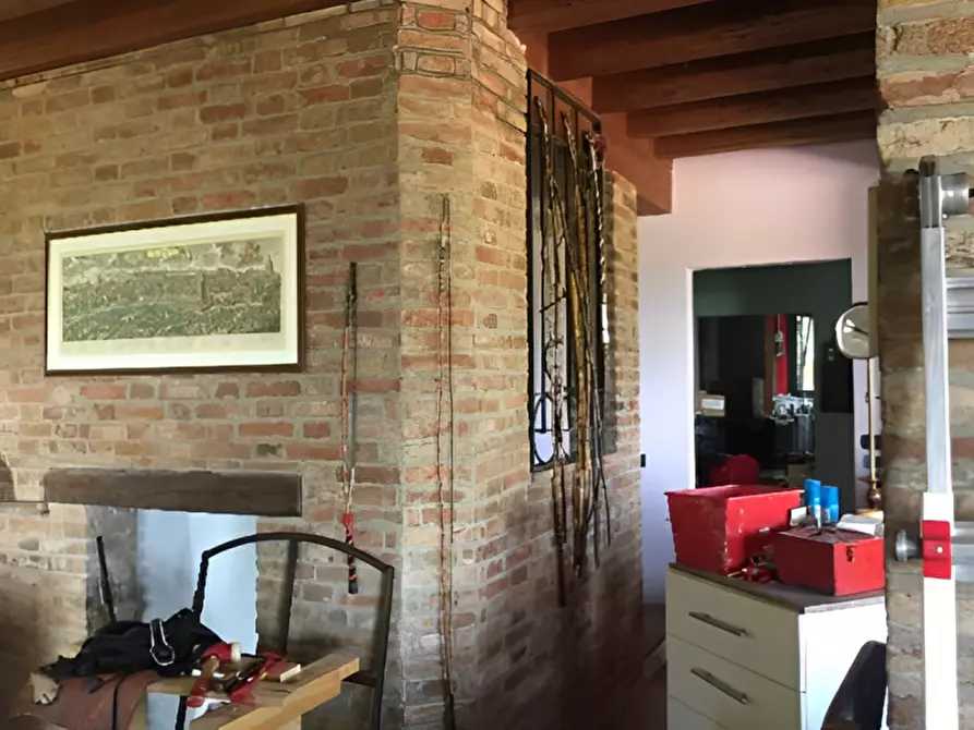 Immagine 3 di Palazzo in vendita  in Localita' Case Olive, 127 a Borgonovo Val Tidone