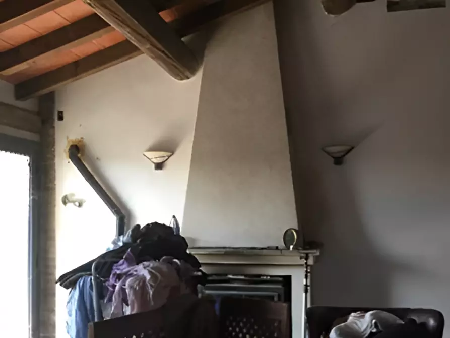 Immagine 5 di Palazzo in vendita  in Localita' Case Olive, 127 a Borgonovo Val Tidone