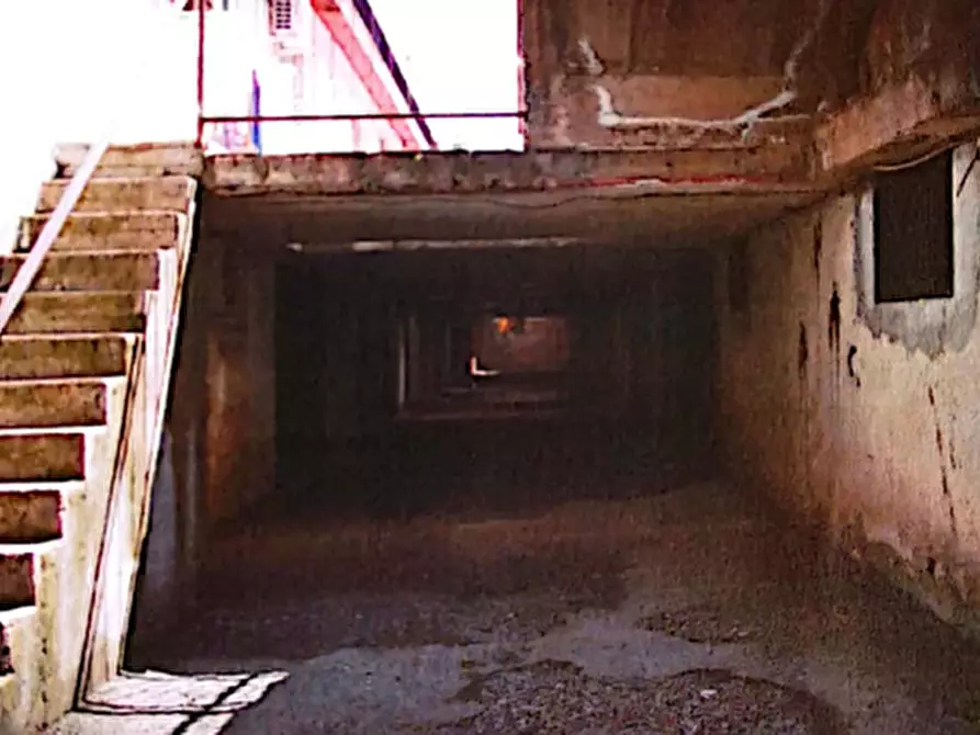 Immagine 11 di Magazzino in vendita  in Via Brennero a Policoro