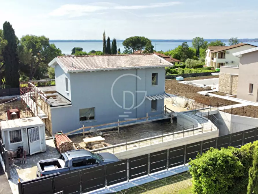 Immagine 4 di Villa in vendita  a Moniga Del Garda
