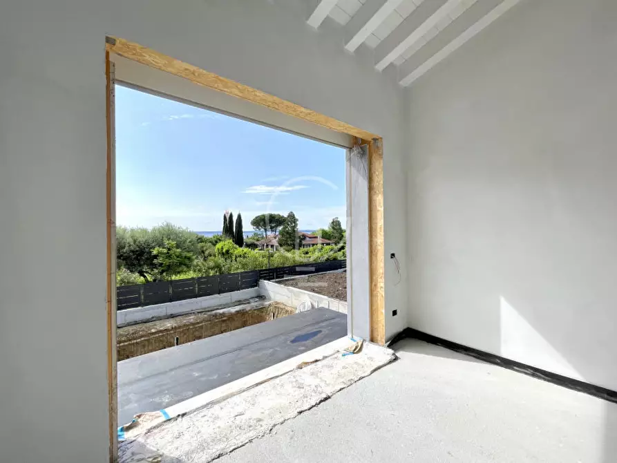 Immagine 16 di Villa in vendita  a Moniga Del Garda