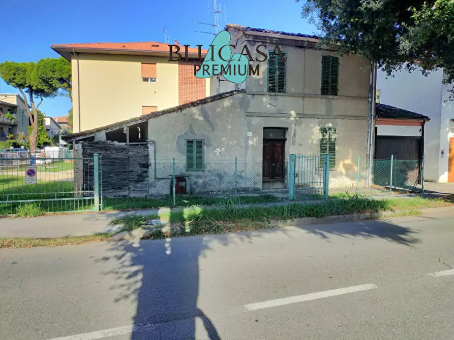 Immagine 1 di Casa indipendente in vendita  a Forli'