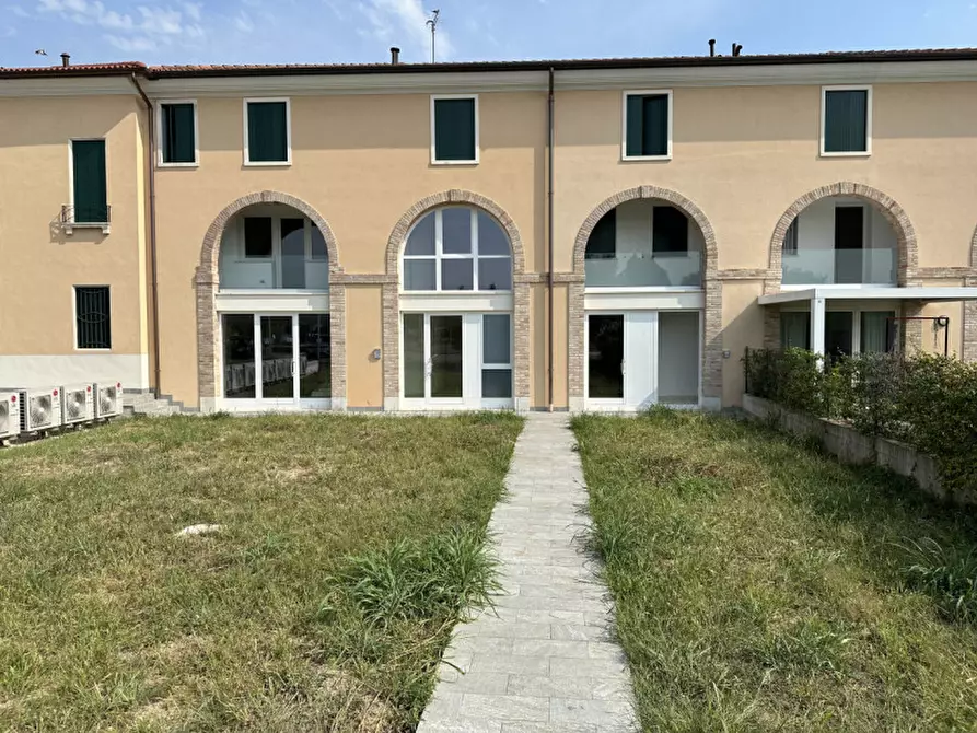 Immagine 2 di Appartamento in vendita  in Via Roma a Cervarese Santa Croce