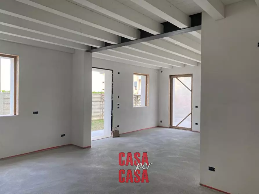 Immagine 1 di Casa bifamiliare in vendita  a Borgo Veneto