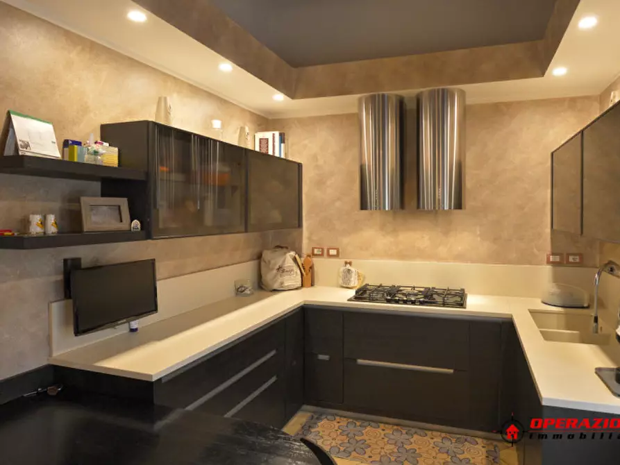 Immagine 23 di Villa in vendita  in via tor di sasso a Roma