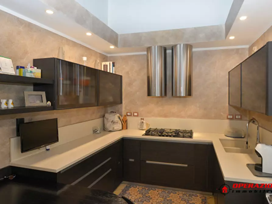 Immagine 24 di Villa in vendita  in via tor di sasso a Roma