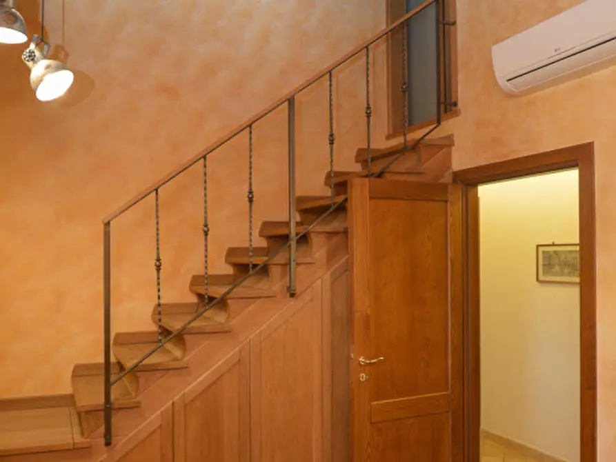 Immagine 35 di Villa in vendita  in via tor di sasso a Roma