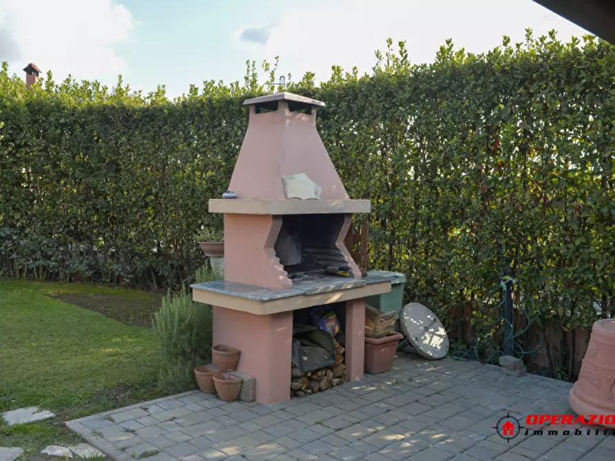 Immagine 41 di Villa in vendita  in via tor di sasso a Roma