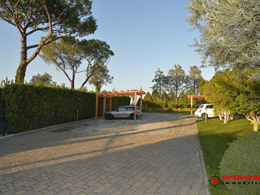 Immagine 44 di Villa in vendita  in via tor di sasso a Roma