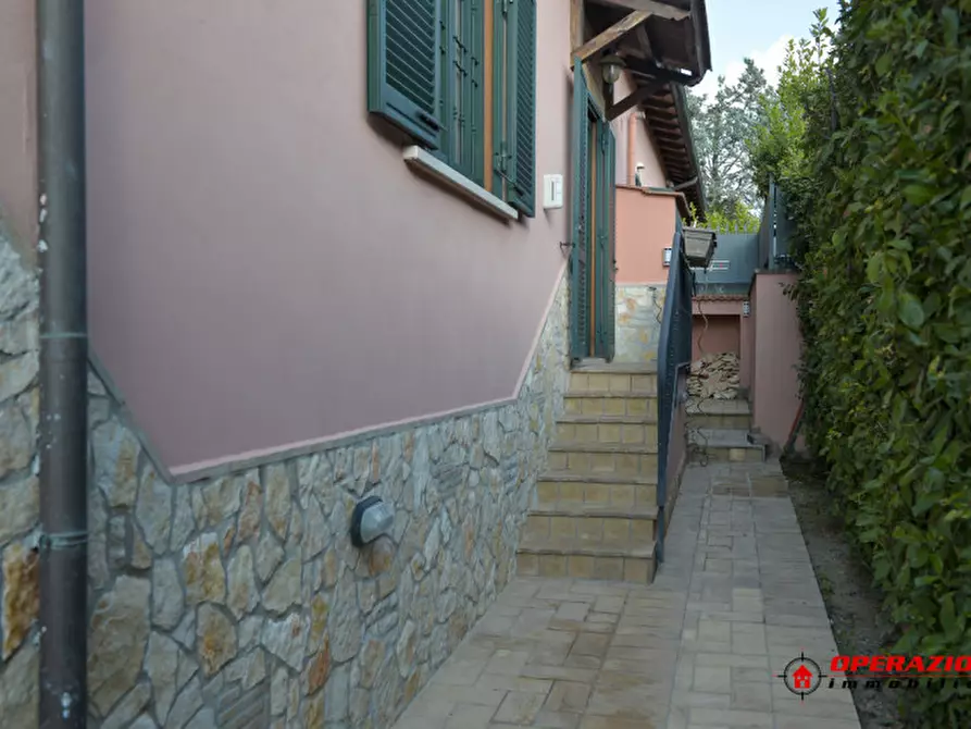 Immagine 46 di Villa in vendita  in via tor di sasso a Roma