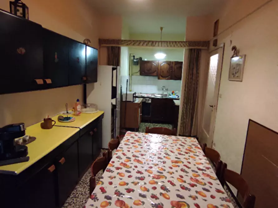 Immagine 3 di Appartamento in vendita  in via fratelli betti a Rapallo