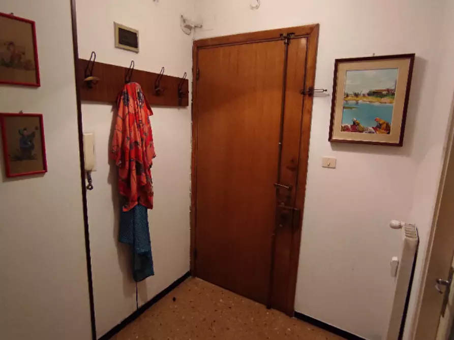 Immagine 9 di Appartamento in vendita  in via fratelli betti a Rapallo