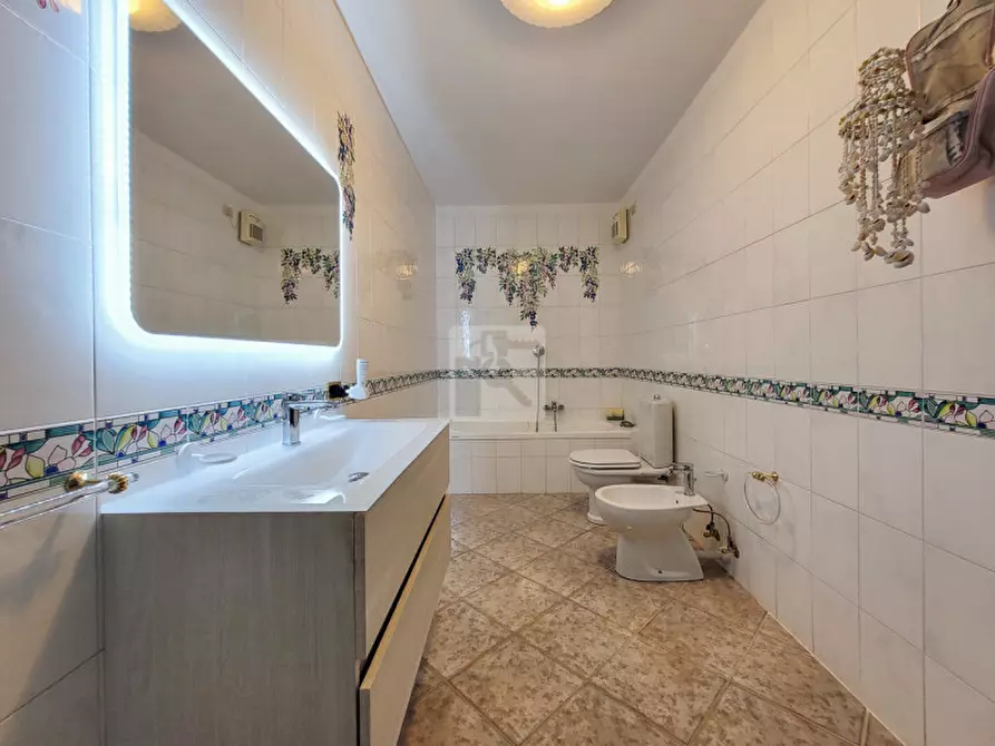 Immagine 6 di Appartamento in vendita  in Via ai Bolleri a Trento