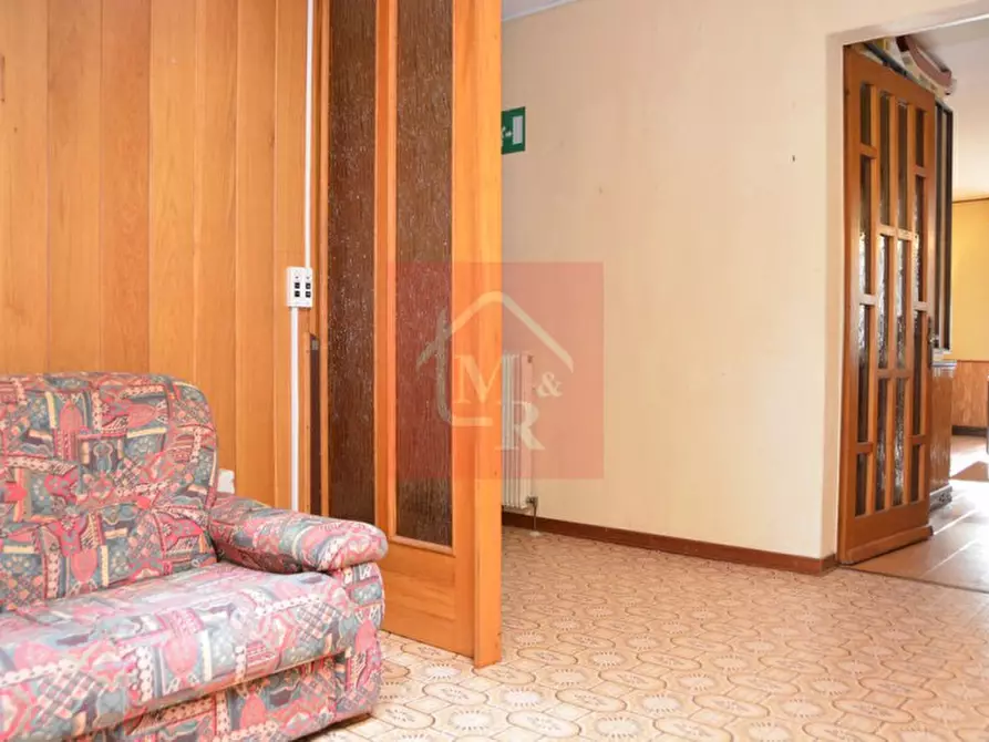 Immagine 5 di Palazzo in vendita  in Viale Croce del Sud 7 a Grado