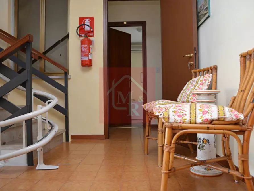 Immagine 18 di Palazzo in vendita  in Viale Croce del Sud 7 a Grado