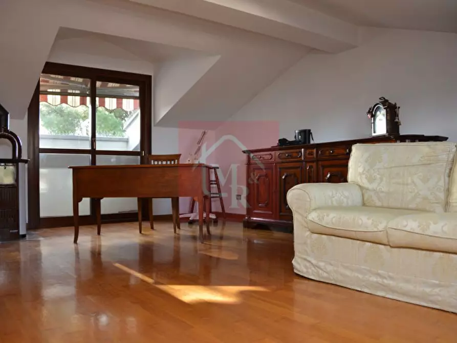 Immagine 24 di Palazzo in vendita  in Viale Croce del Sud 7 a Grado