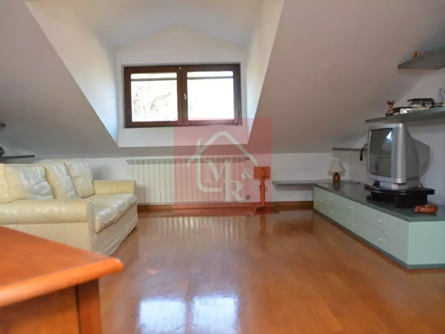 Immagine 25 di Palazzo in vendita  in Viale Croce del Sud 7 a Grado