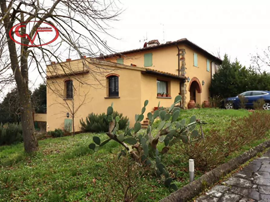 Immagine 1 di Villa in vendita  in setteponti a Terranuova Bracciolini