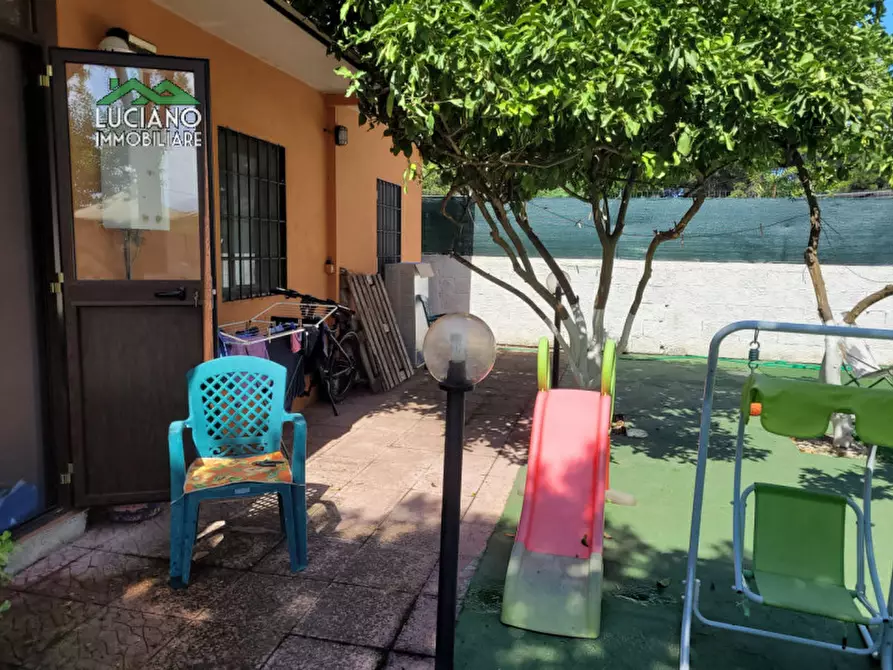 Immagine 3 di Villa in vendita  in SP 272 a Cellole