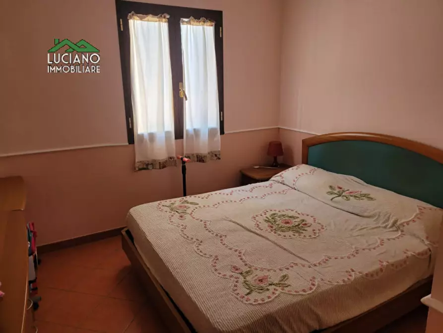 Immagine 12 di Villa in vendita  in SP 272 a Cellole