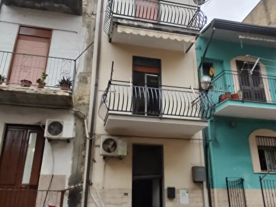 Immagine 2 di Casa indipendente in vendita  in VIA SALVATORE NOLFO N. 12 a Palagonia