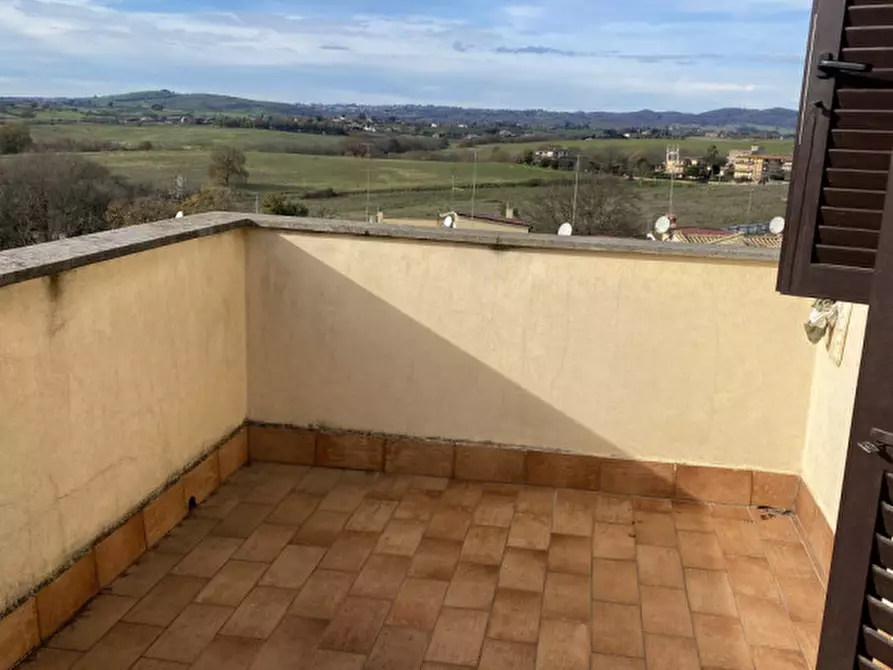 Immagine 21 di Casa quadrifamiliare in vendita  in VIA MONTE CREMASCO a Roma