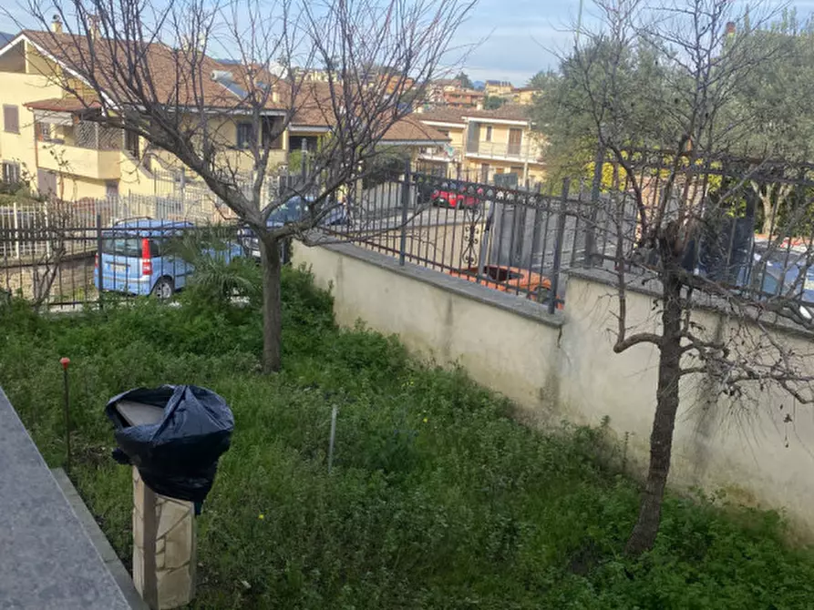Immagine 22 di Casa quadrifamiliare in vendita  in VIA MONTE CREMASCO a Roma