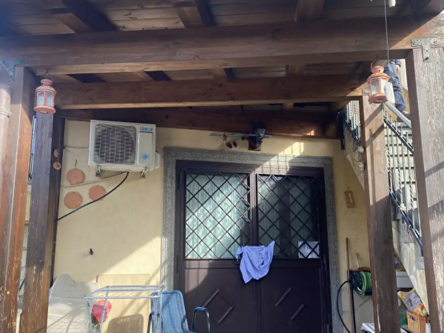 Immagine 24 di Casa quadrifamiliare in vendita  in VIA MONTE CREMASCO a Roma