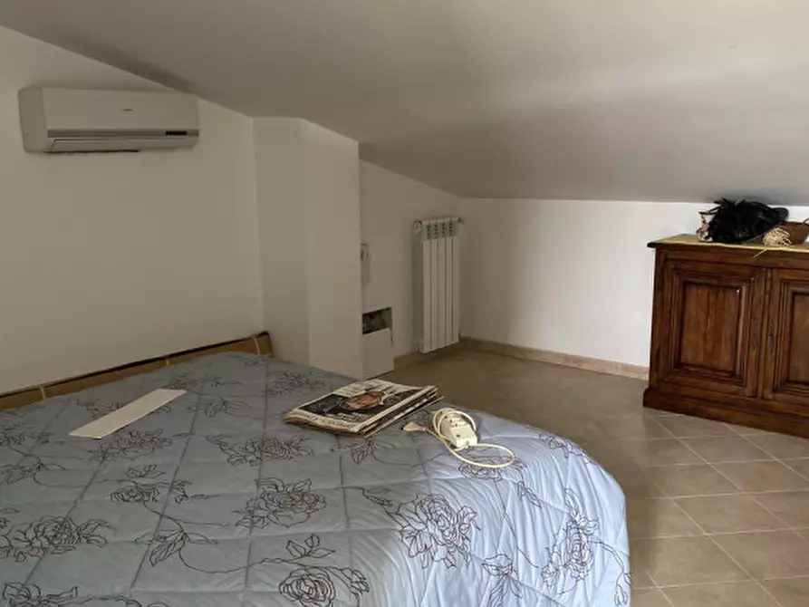 Immagine 38 di Casa quadrifamiliare in vendita  in VIA MONTE CREMASCO a Roma