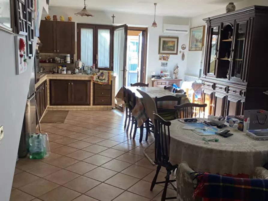Immagine 48 di Casa quadrifamiliare in vendita  in VIA MONTE CREMASCO a Roma