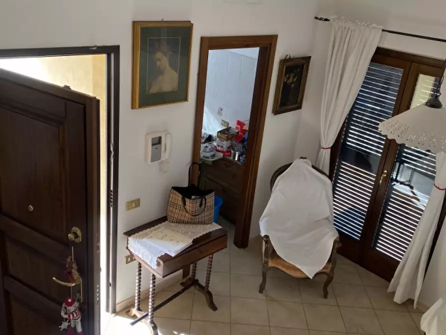 Immagine 53 di Casa quadrifamiliare in vendita  in VIA MONTE CREMASCO a Roma